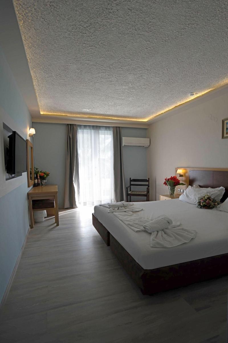 Hotel Crystal Kalamákion